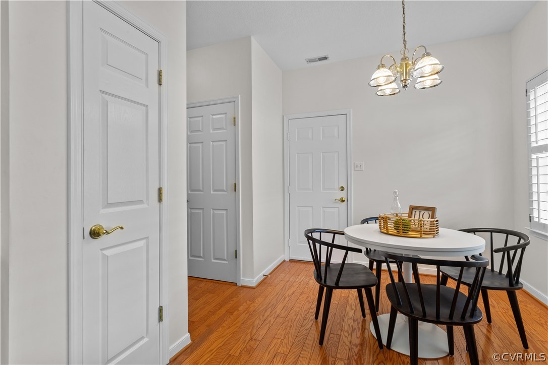 4120 English Holly Cir