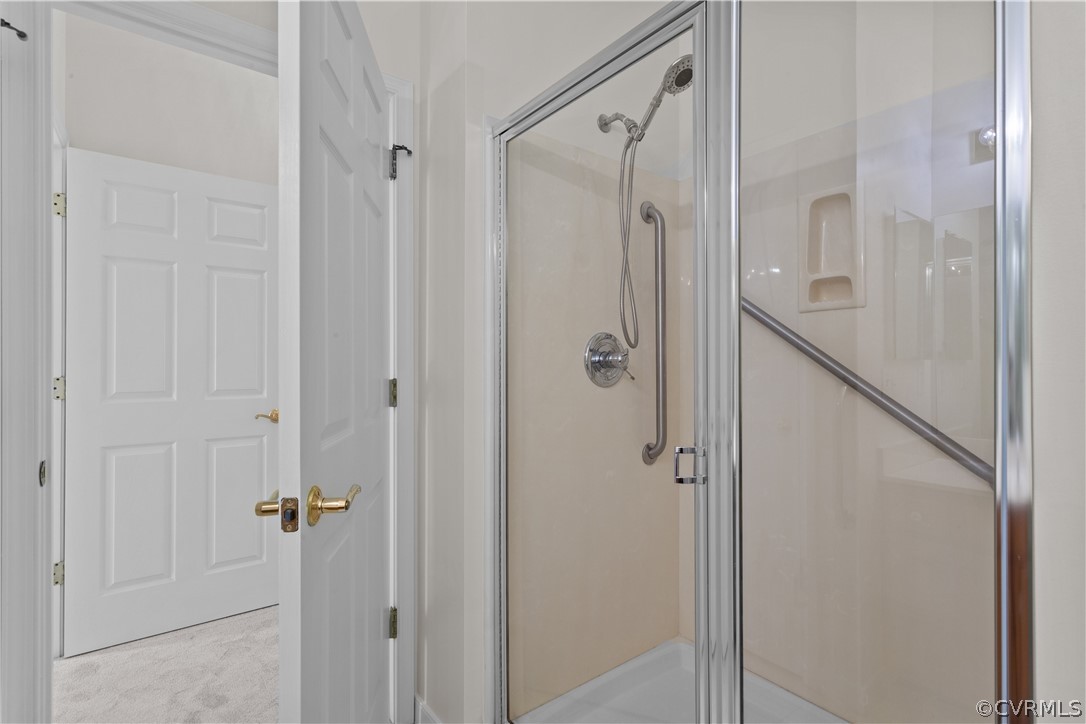 4120 English Holly Cir