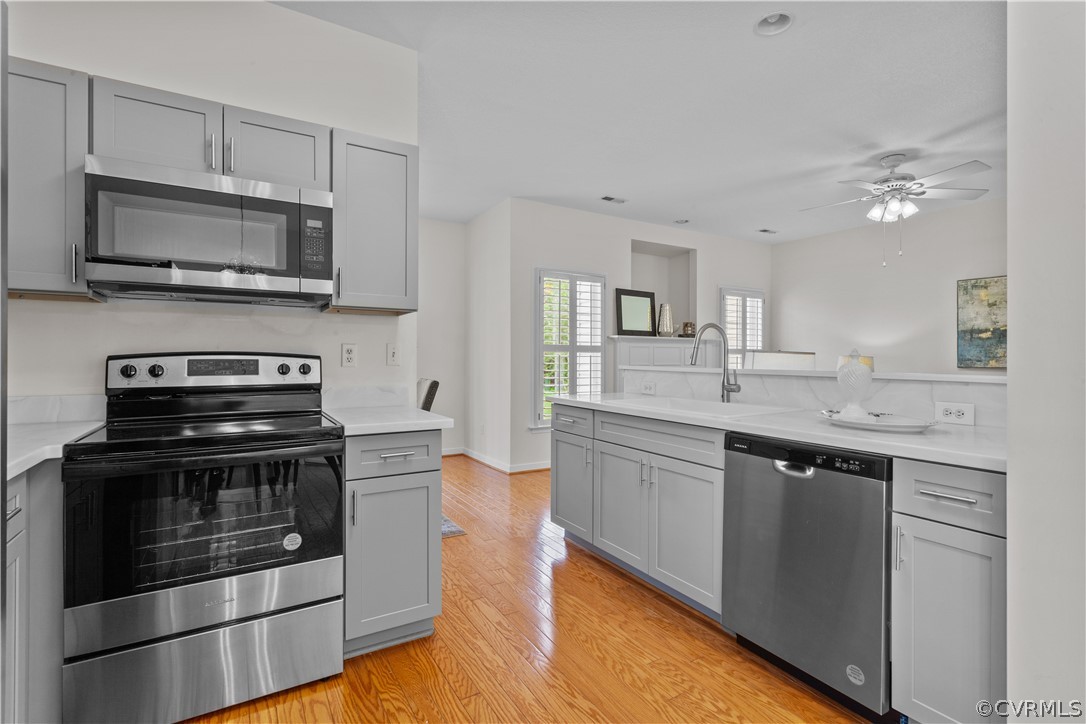 4120 English Holly Cir