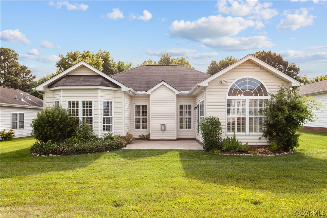 4120 English Holly Cir