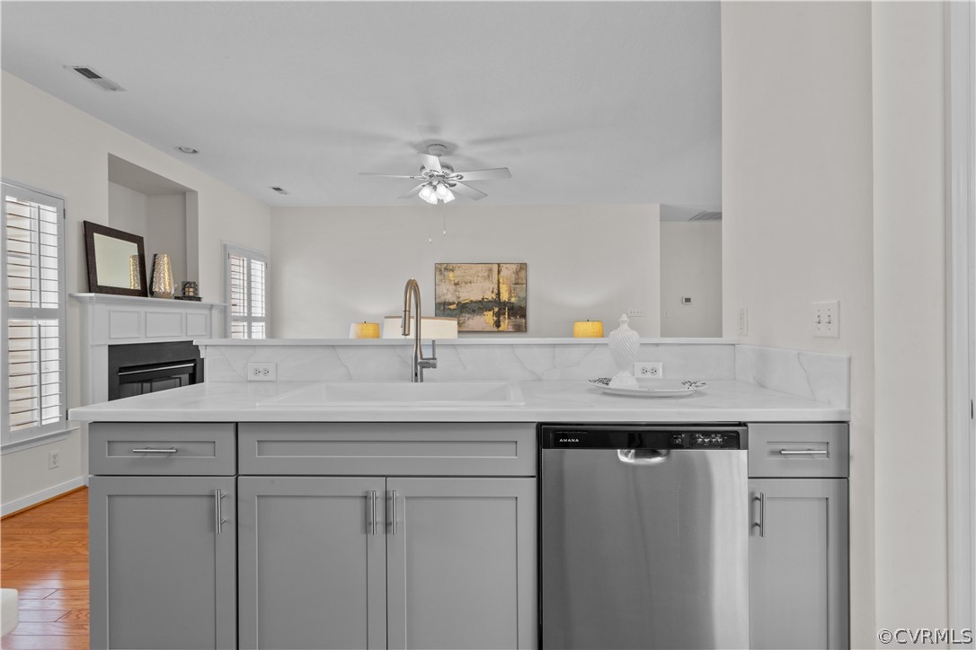 4120 English Holly Cir