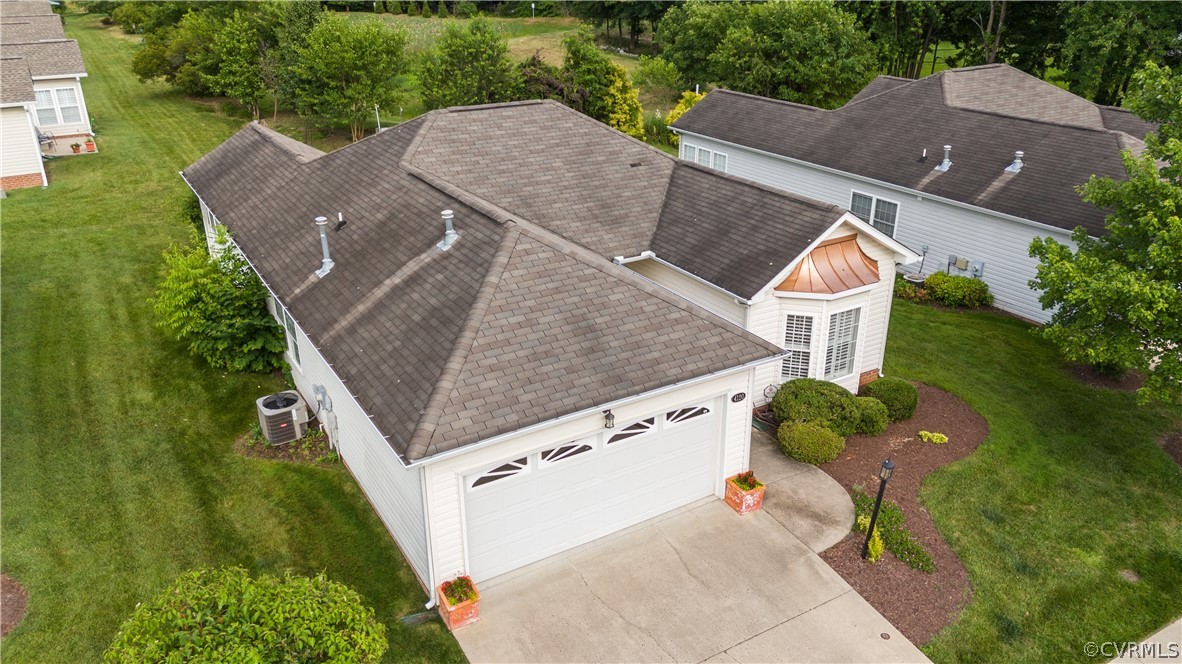 4120 English Holly Cir