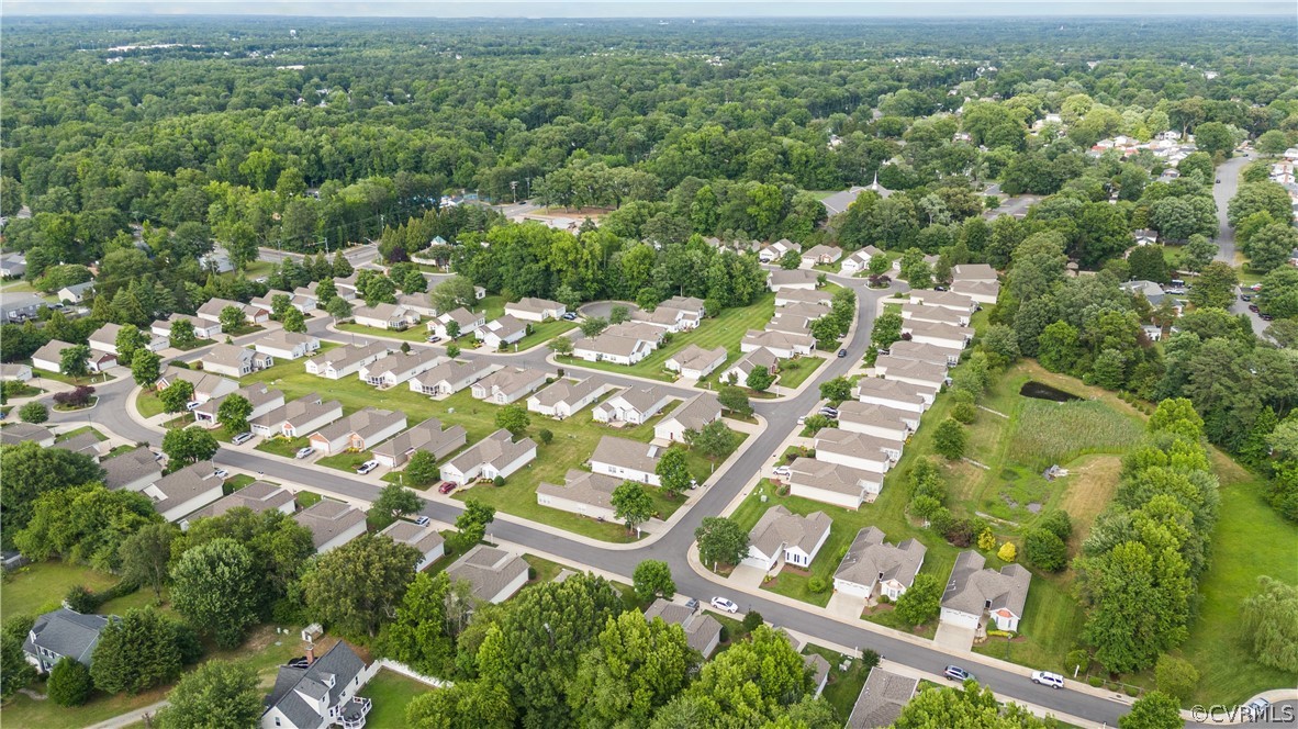 4120 English Holly Cir