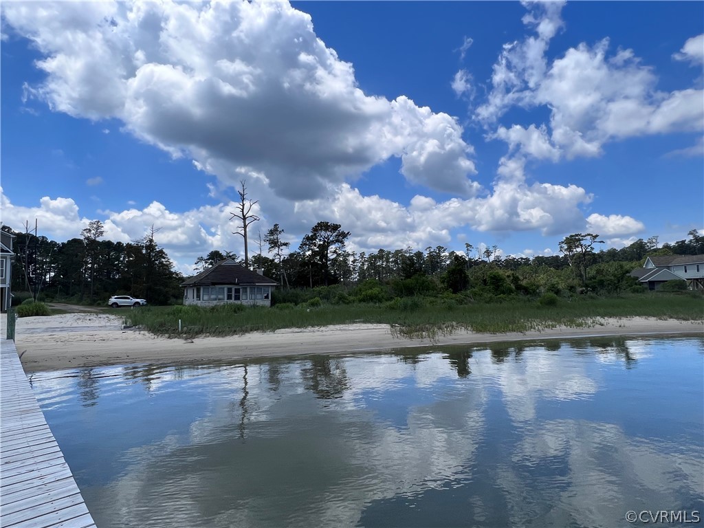 1581 Point Breeze Rd