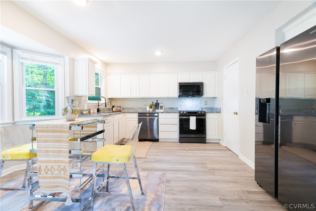 7705 Breaker Point Ct