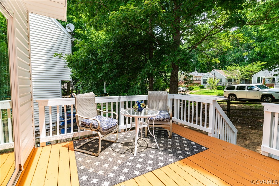 7705 Breaker Point Ct