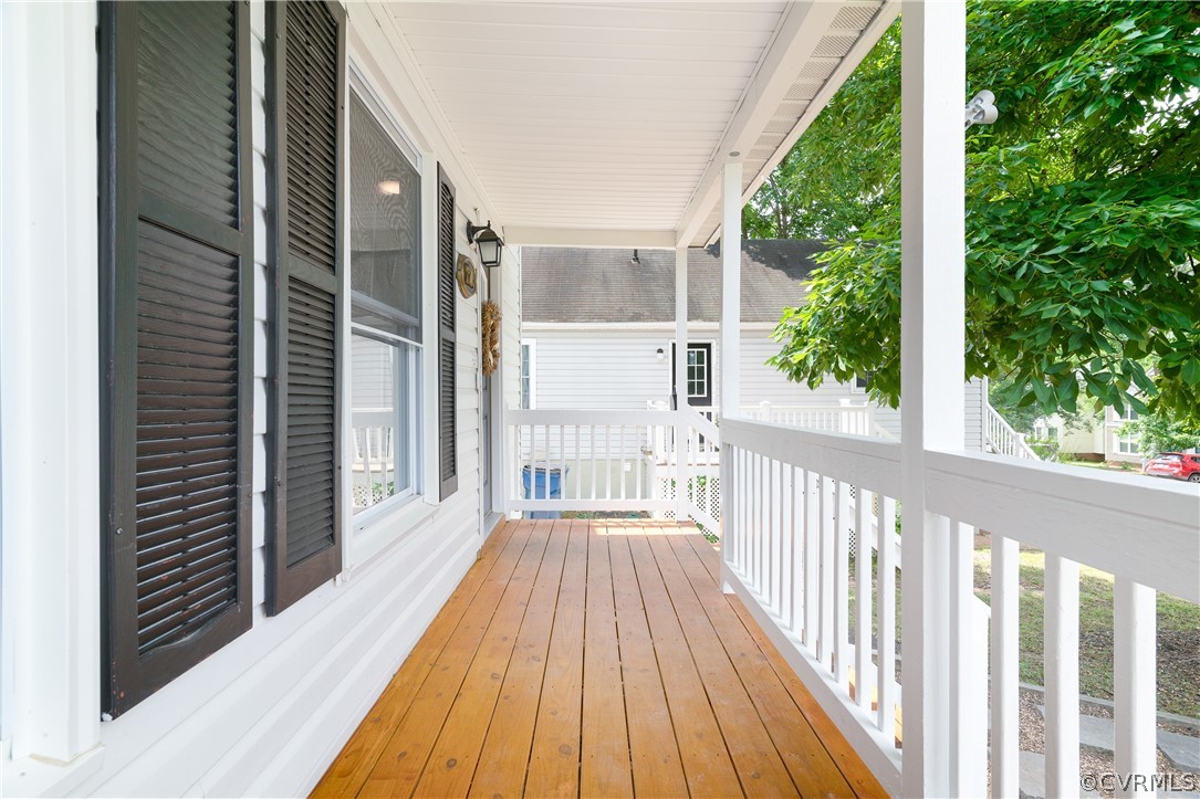 7705 Breaker Point Ct