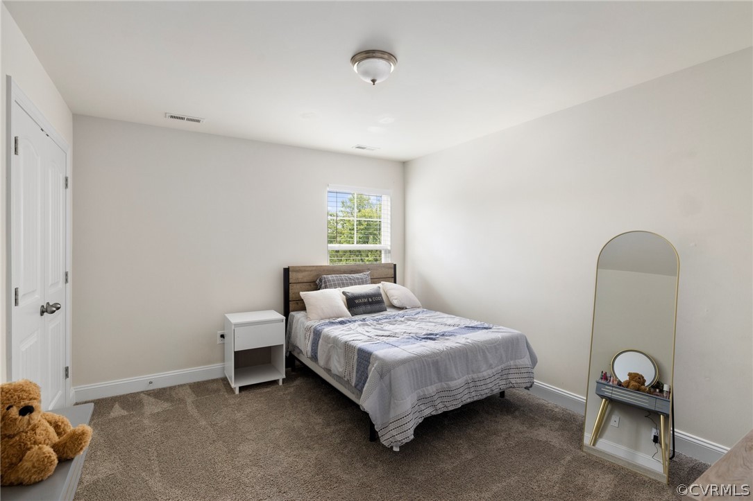 5719 Sterlingworth Dr