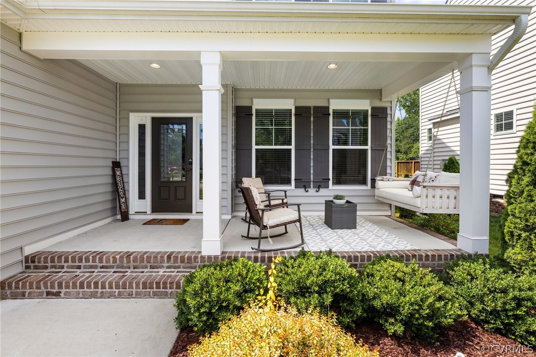 5719 Sterlingworth Dr