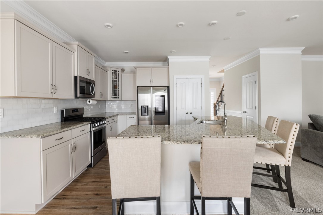 5719 Sterlingworth Dr