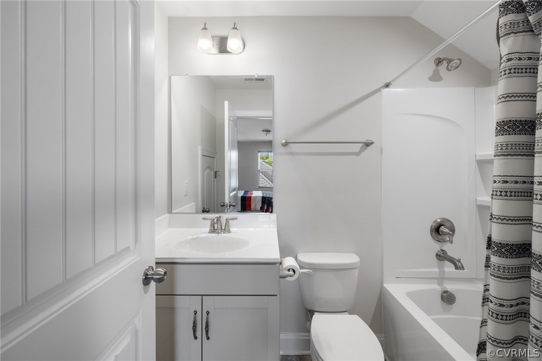 5719 Sterlingworth Dr