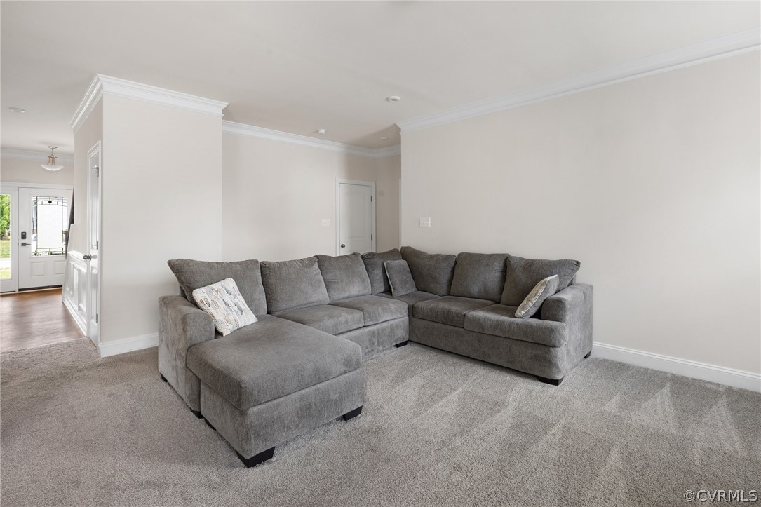 5719 Sterlingworth Dr