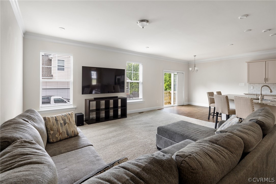 5719 Sterlingworth Dr