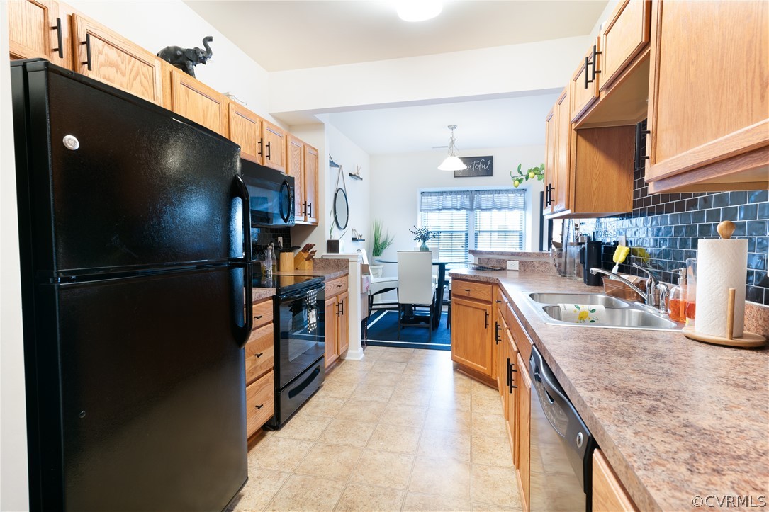 904 Kitty Hamilton Cir