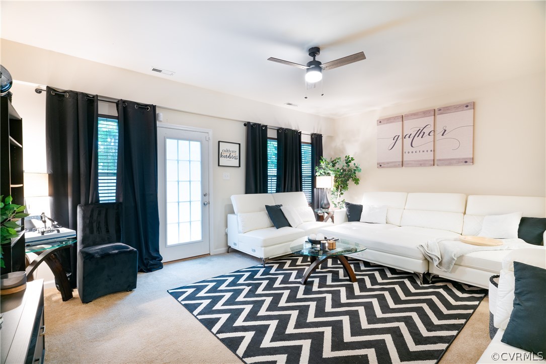 904 Kitty Hamilton Cir