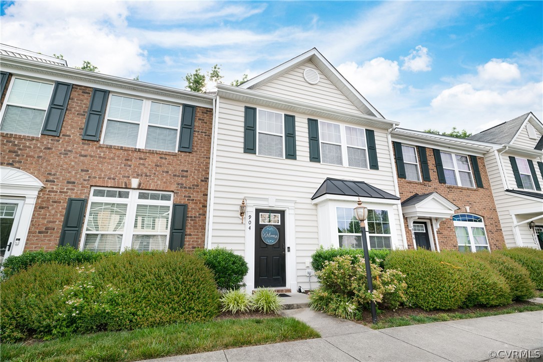 904 Kitty Hamilton Cir