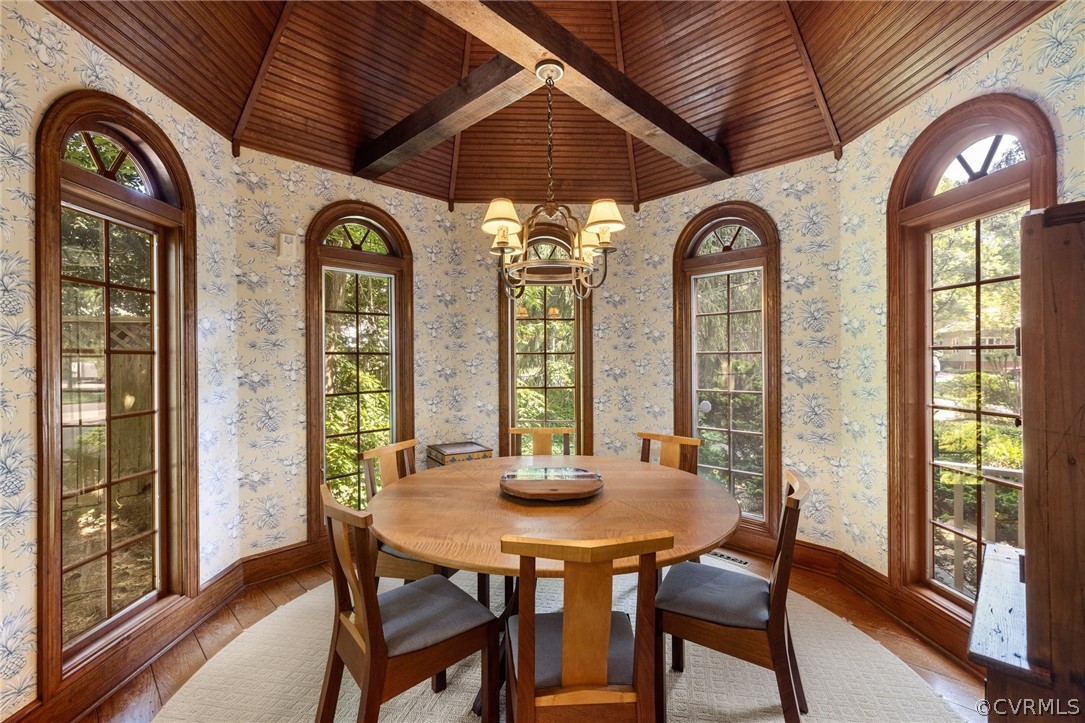 8703 Berwickshire Dr