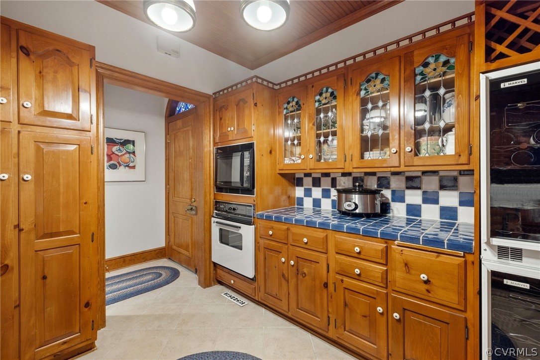 8703 Berwickshire Dr