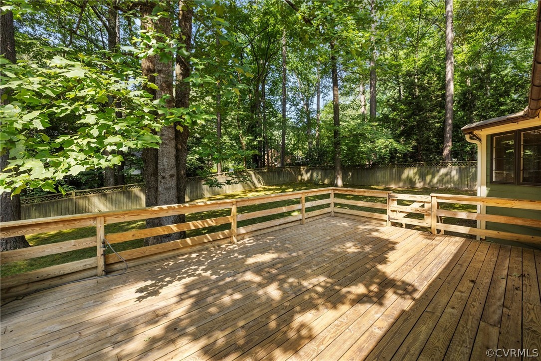 8703 Berwickshire Dr