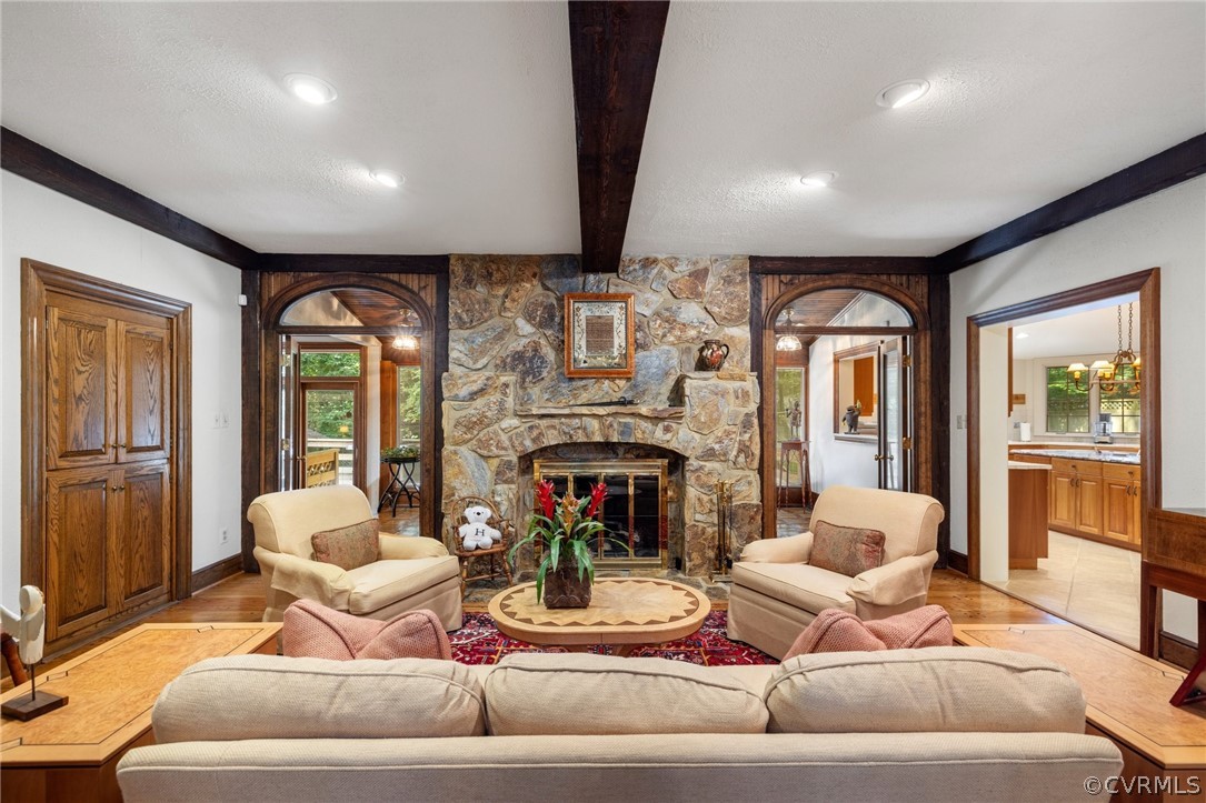 8703 Berwickshire Dr