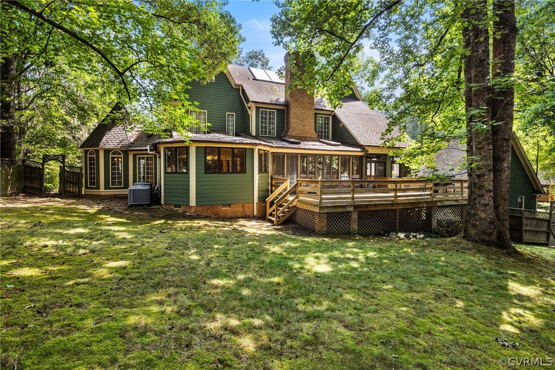 8703 Berwickshire Dr