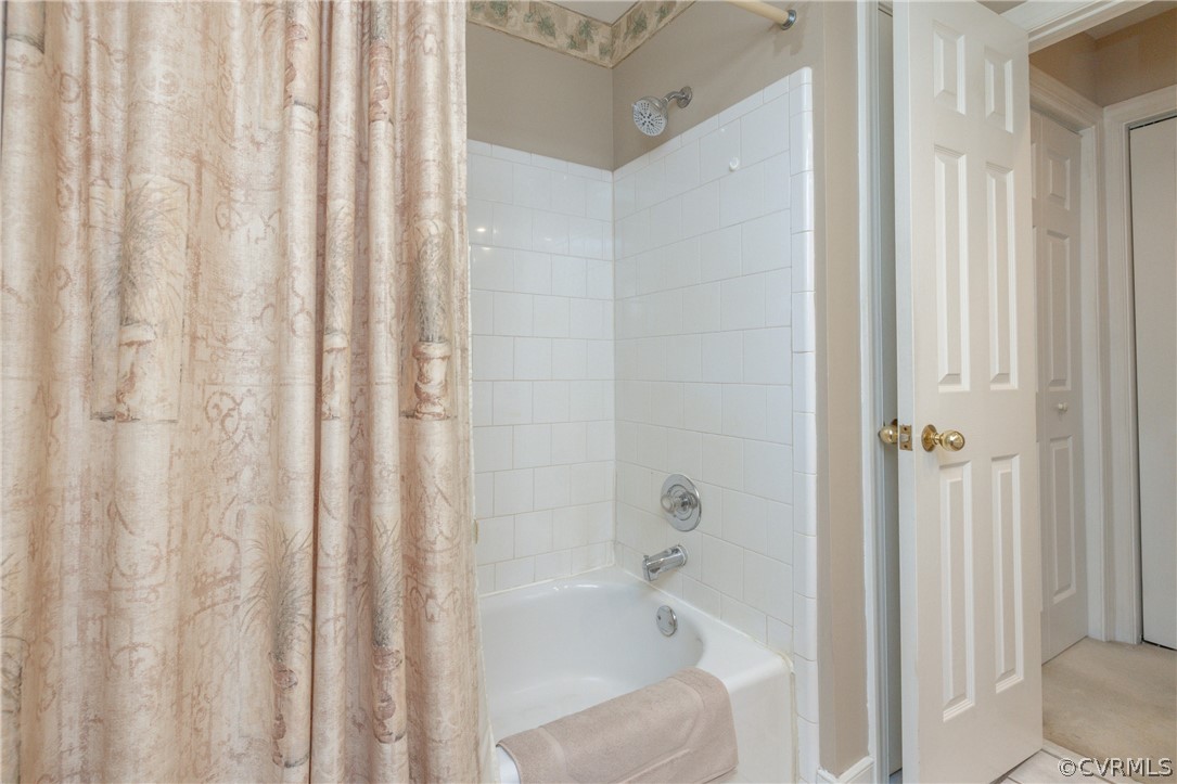 1761 Raintree Commons Dr