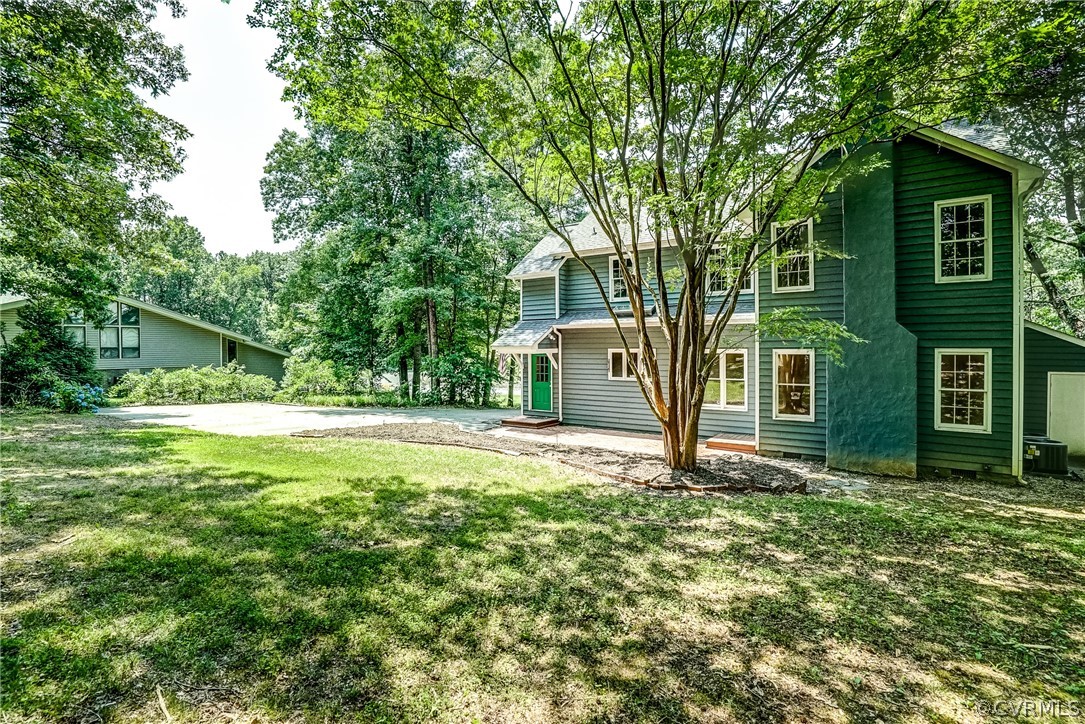 14270 Country Club Dr