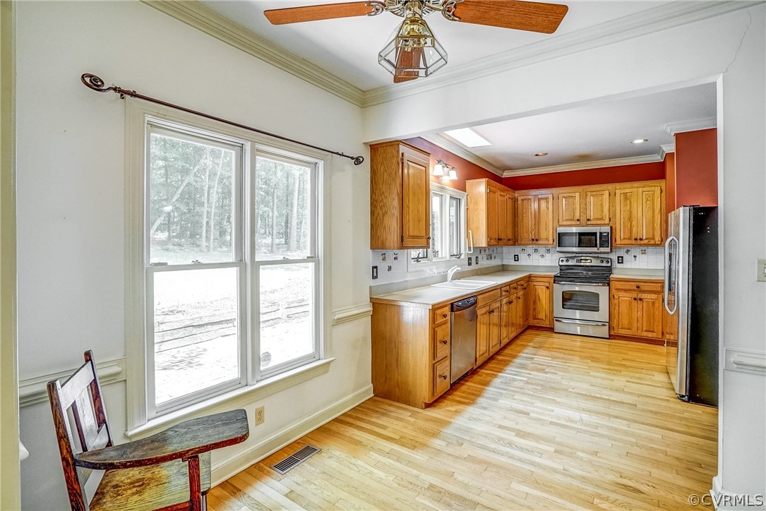 14270 Country Club Dr