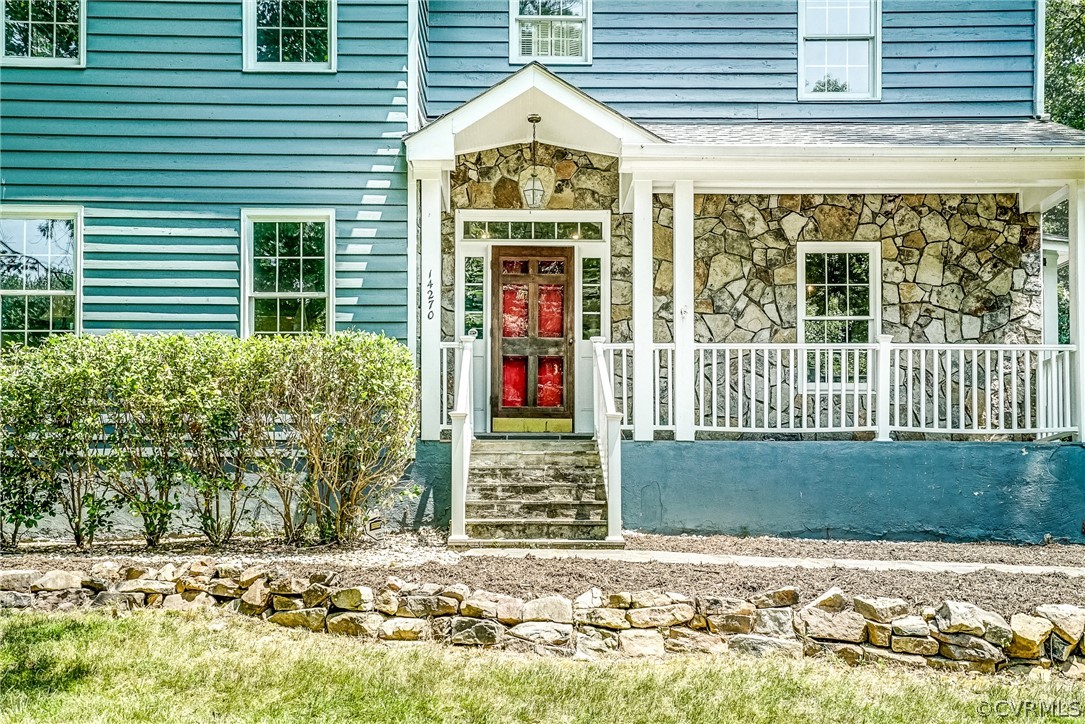 14270 Country Club Dr