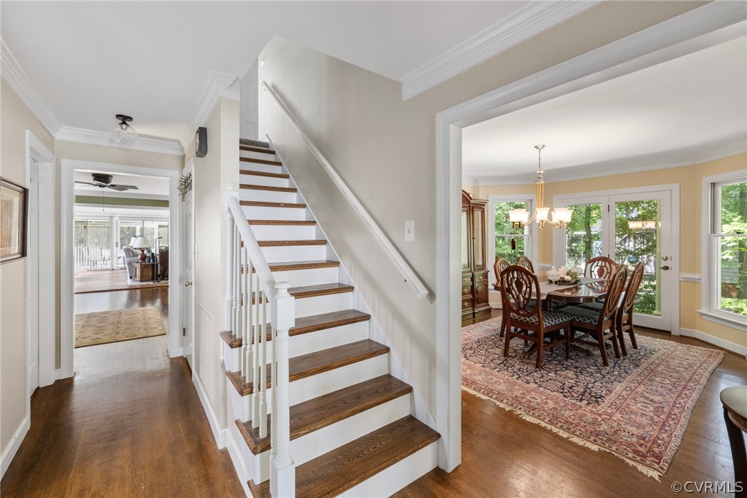 1608 Queens Point Dr