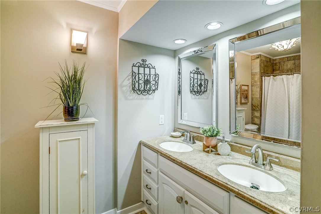 1520 Ednam Forest Dr