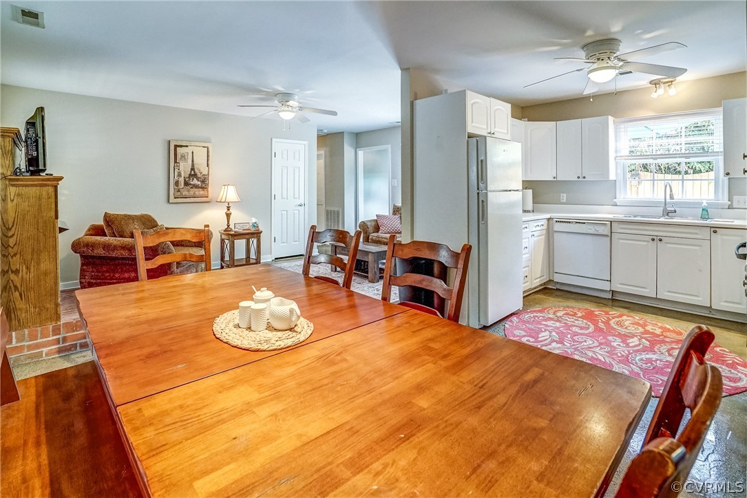 1520 Ednam Forest Dr