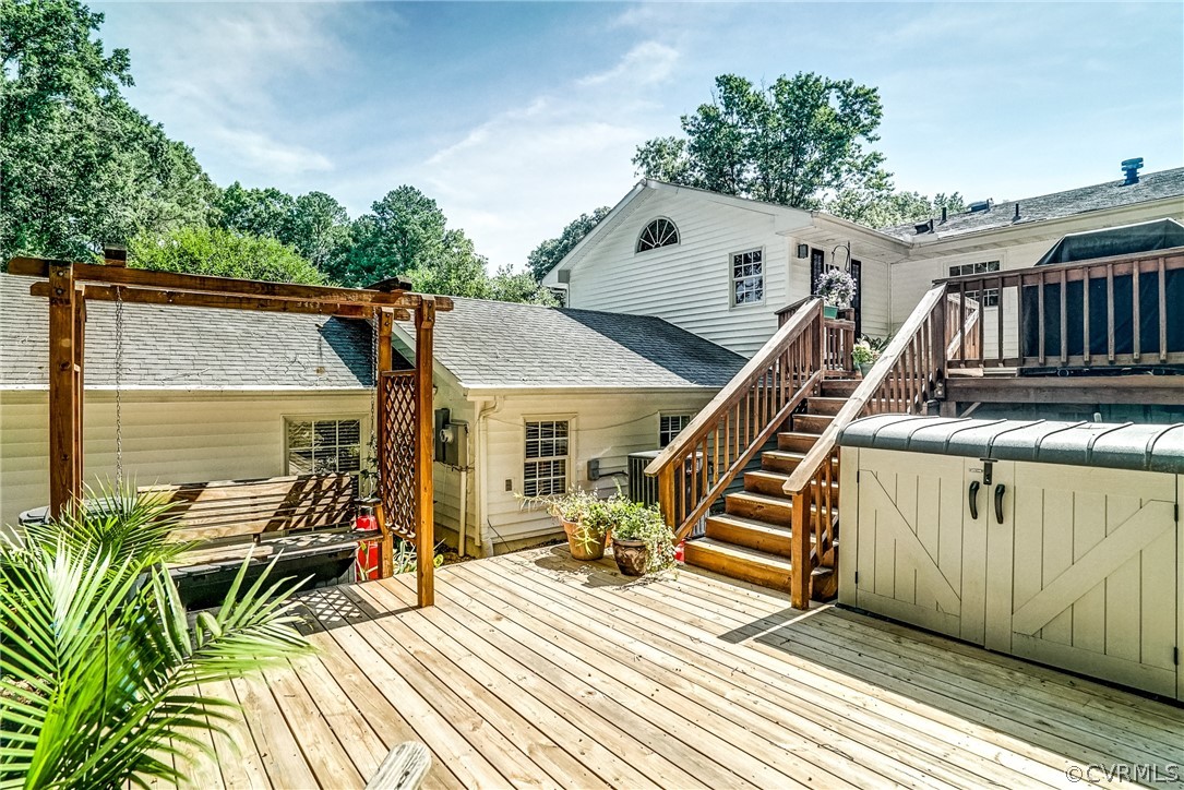 1520 Ednam Forest Dr