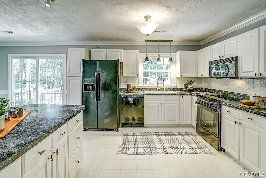 1520 Ednam Forest Dr