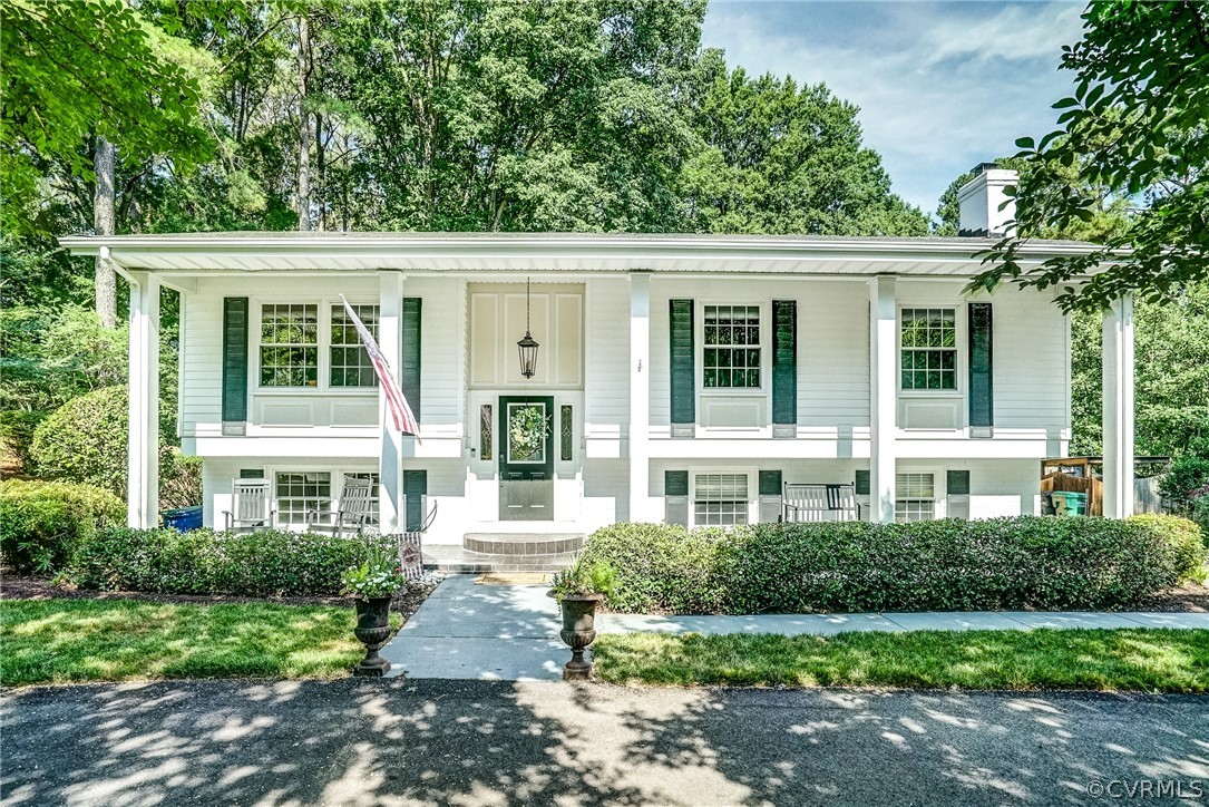 1520 Ednam Forest Dr