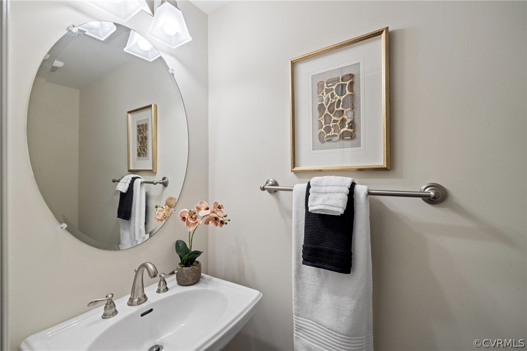 9438 Creek Summit Cir