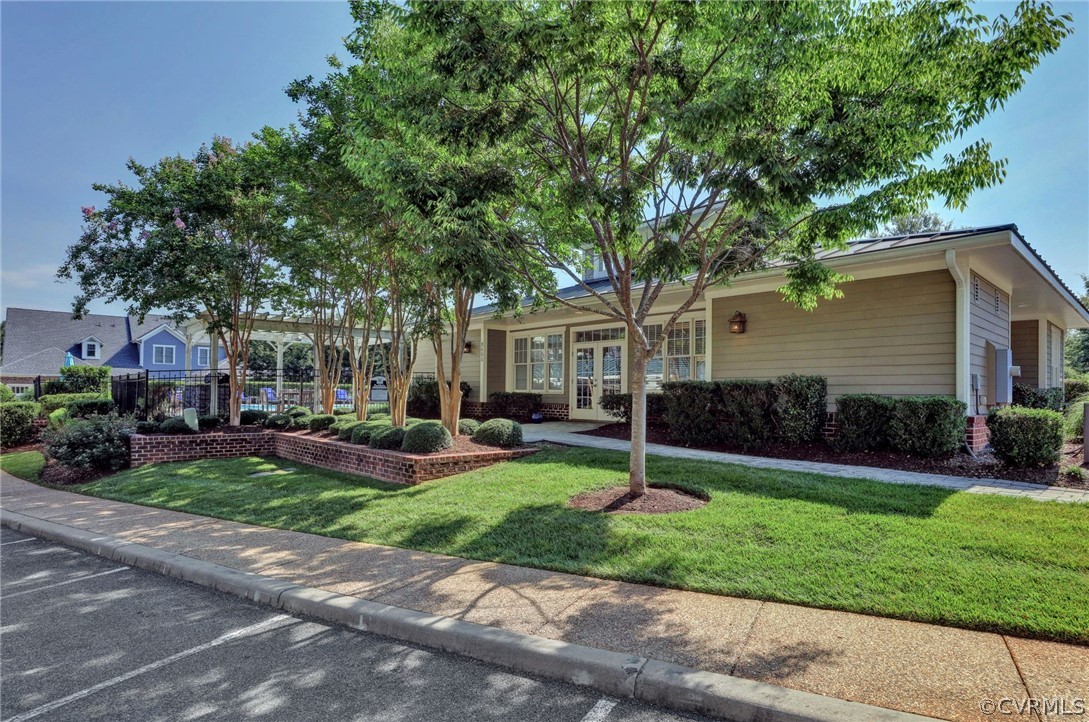 9438 Creek Summit Cir