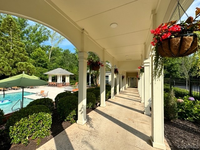 9438 Creek Summit Cir