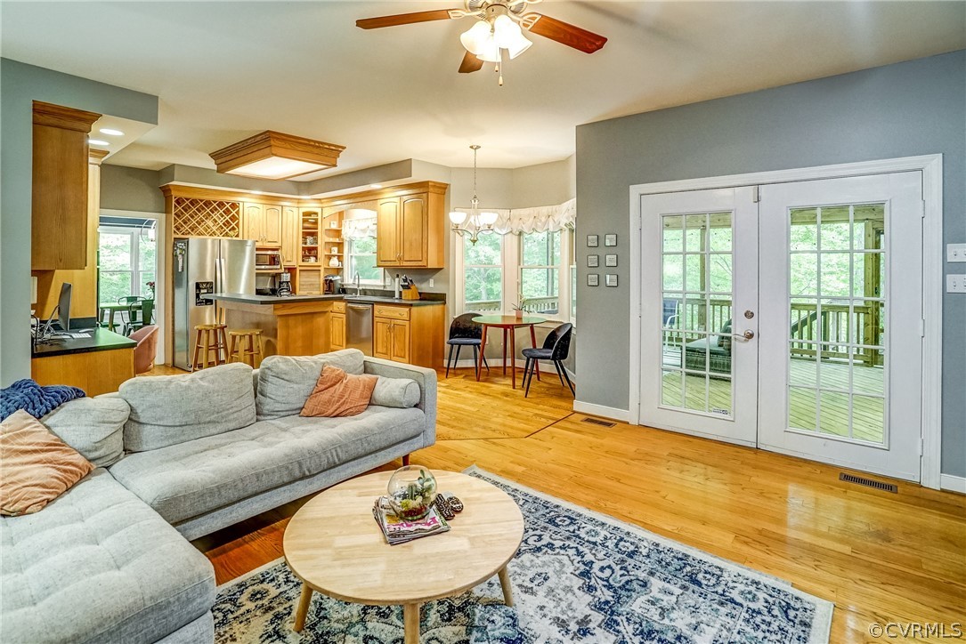 12220 Hunting Horn Ln