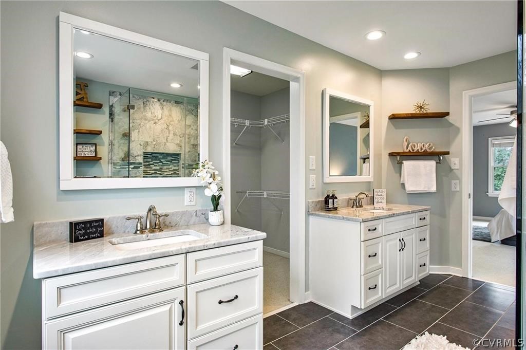 12220 Hunting Horn Ln