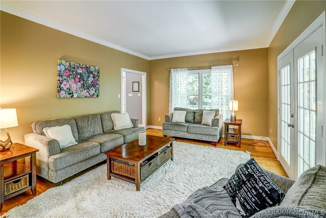 12220 Hunting Horn Ln