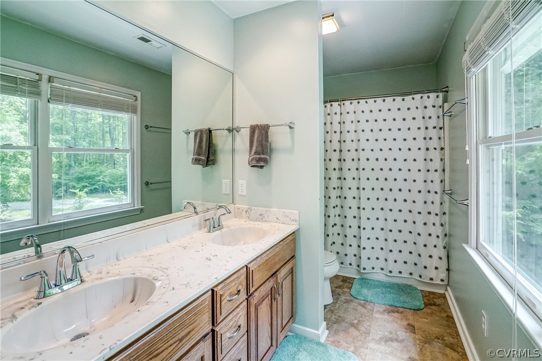 12220 Hunting Horn Ln