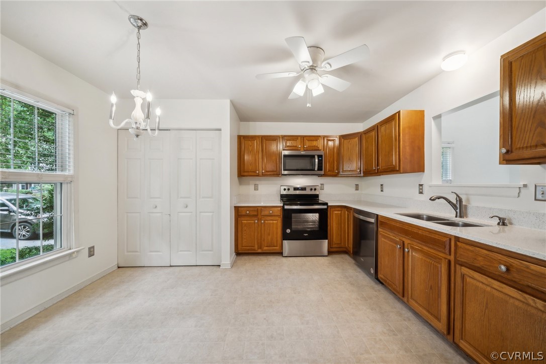 1725 Abbots Mill Way