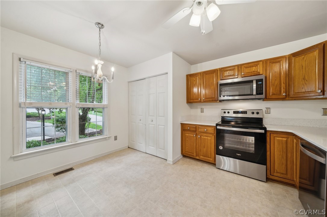 1725 Abbots Mill Way