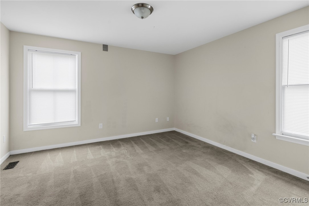 1121 Daniel St