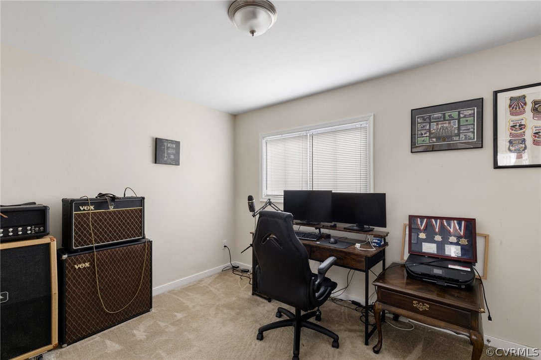 1121 Daniel St