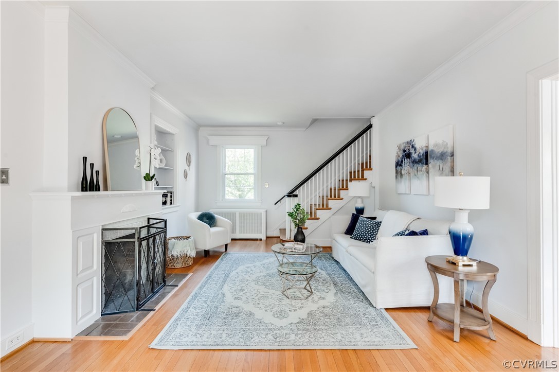 4530 E Seminary Ave