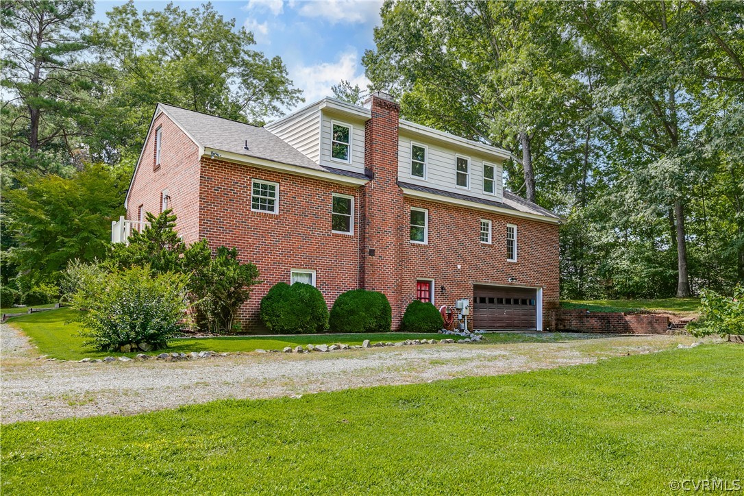 4421 Lynchester Dr