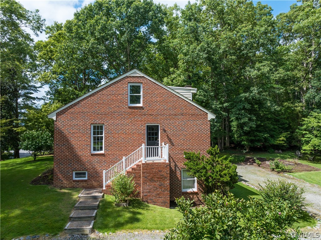 4421 Lynchester Dr
