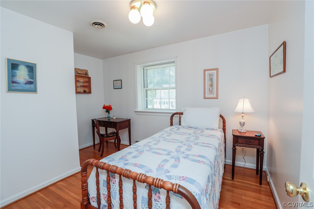 1609 Sandgate Rd